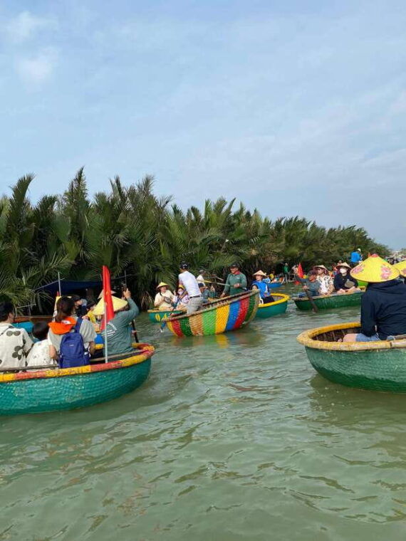 Exploring Hoi an Basket Boat Tour With Local People - Traditional Fishing Techniques and Basket Boat Paddling