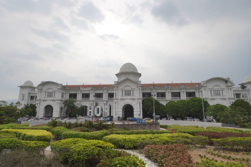 Exploring Ipohs Legends Day Trip - The road from Kuala Lumpur sets the pace