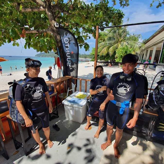 Exploring Koh Lipes Depths: Scuba Discovery with PADI 5</em> Center – Starting at Walking Street at 8:00′ /></p>
<p><p>The meeting point is on Walking Street in Koh Lipe, and the departure time is 8:00. Arriving with time to spare is sensible: you will want to be ready to listen, ask questions, and get fitted with the equipment rather than rushing into the morning.</p>
</p>
<p><p>The address is given as Walking Street, Tambon Ko Tarutao, Amphoe Mueang Satun, in Satun Province. The experience takes place around Koh Lipe, but the specific marine site is not fixed in advance. The instructor decides where to go on the day, so you should not book expecting a particular reef or underwater feature.</p>
</p>
<p><p>There is no named instructor in the available details. Your guide is an English-speaking PADI-certified instructor, and the group is capped at two students per instructor. That is a meaningful feature for a first-time participant. You can expect more direct supervision than you would in a larger class, though a small ratio is not a promise that every part of the day will feel effortless.</p>
</p>
<div style="margin: 20px 0; padding: 15px 0;"><p>You can also read our reviews of more scuba diving tours in Satun Province</p><ul style="margin: 10px 0; padding: 0; list-style: none;"><li style="margin: 0; padding: 0; border-bottom: none; display: flex; align-items: flex-start; gap: 12px; line-height: 1.4;"><a href="https://veronikasadventure.com/koh-lipe-full-day-scuba-diving/" aria-hidden="true" tabindex="-1"><img decoding="async" style="width: 80px; height: 60px; object-fit: cover; border-radius: 4px; flex-shrink: 0;" src="https://veronikasadventure.com/wp-content/uploads/2026/10/koh-lipe-full-day-scuba-diving-150x150.jpg" alt="" loading="lazy"></a><div><a href="https://veronikasadventure.com/koh-lipe-full-day-scuba-diving/">Koh Lipe Full Day Scuba Diving</a><br><span style="font-size: 0.82em; color: #555; margin-top: 2px;"><span style="color: #f5a623;">★</span> 4.5 · 19 reviews</span></div></li></ul></div><h2 id="section-2">Getting comfortable before heading deeper</h2>
<p><img src=