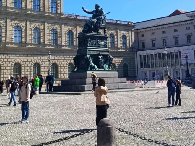 Exploring Munich by Pedicab: Premium Two Hour Tour - Inclusions