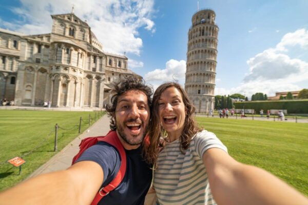 Exploring Pisa – Walking Tour for Couples - Rich History and Stunning Architecture