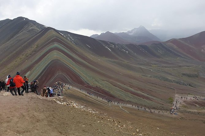 Exploring Rainbow Mountain - Duration and Group Size