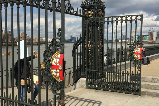 Exploring Royal and Maritime Greenwich in London - Dining and Shopping Options