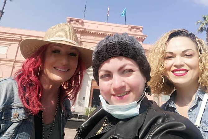 Exploring the Giza Pyramids , Sphinx , Lunch , Camel Ride and Egyptian Museum - Directions and Map