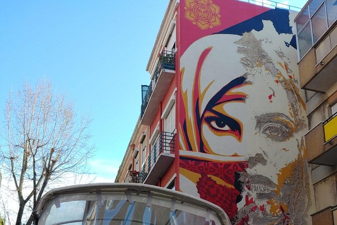 Exploring Urban Art: Tuk-Tuk Tour - Tuk-Tuk Experience