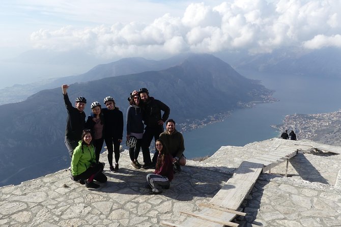Express Cable Car Ascent & 25Turns Epic Bike Descent - Meeting and Pickup Details