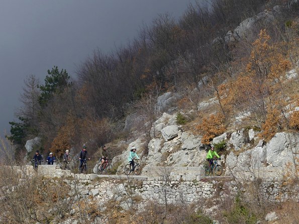 Express Cable Car Ascent & 25Turns Epic Bike Descent - The Sum Up