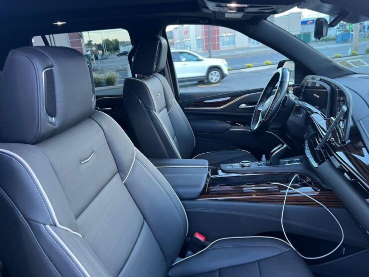 Express Limo Inc. - Identifying Us at Pickup