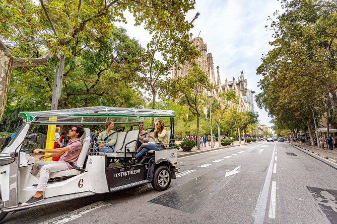 Express Tour of Barcelona in Private Eco Tuk Tuk - Directions