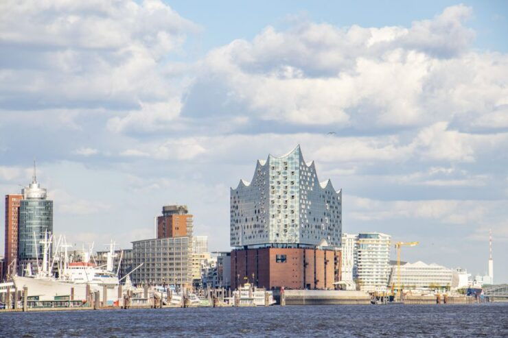 Express Walk of Hamburg With a Local - Activity Details