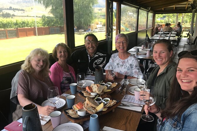 Express Wine Tour & Māori Culture Wānaka - Expert-Guided Tour of Local Wineries