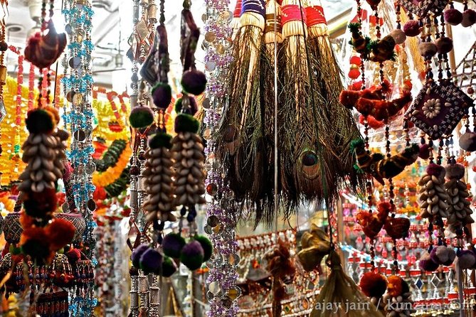 Extensive Agra Fort and Colorful Kinari Bazaar Tour - Frequently Asked Questions