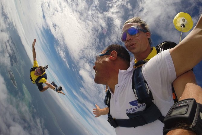 Extreme 12000ft Tandem Jump (45 Seconds Free Fall) - The Sum Up