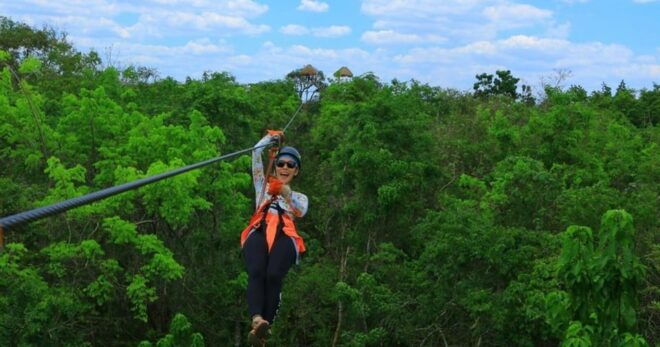 Extreme Canopy - Bilingual Guide