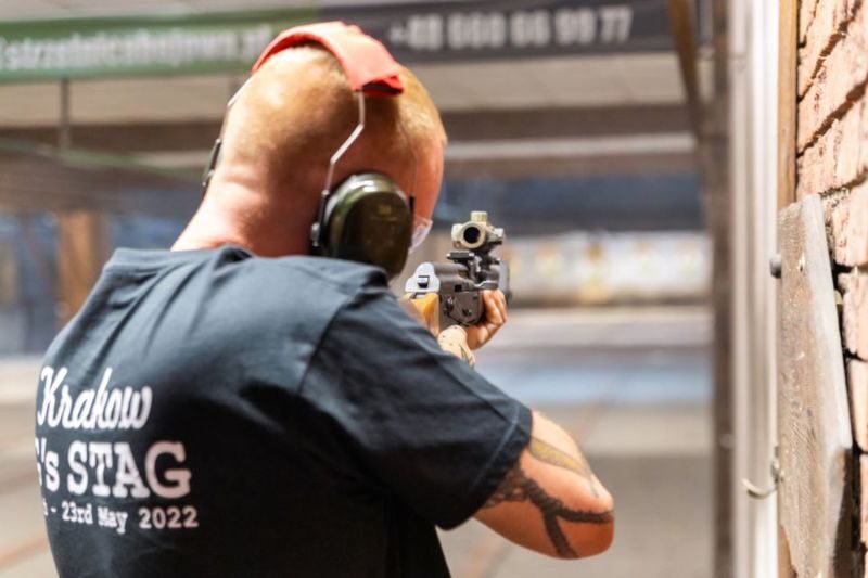 Extreme Shooting Range with Hotel Pick-Up in Krakow - What the price buys