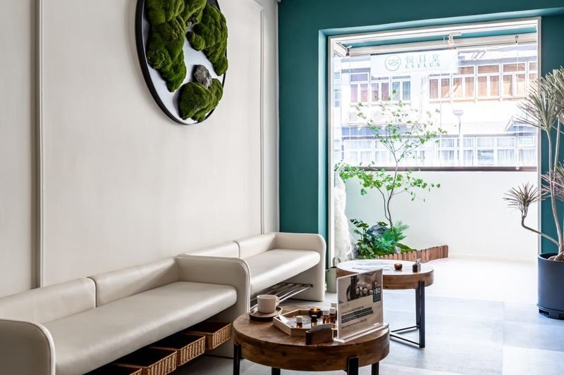 Eyeluxhk Limited - Massage & Wellness Experience | Eye Care | Foot Spa | Hot Stone Massage | Deep Tissue Massage | Causeway Bay - A quiet break above Causeway Bay