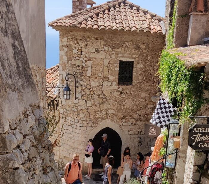 Èze: Walking Tour With a Local Guide - Discover the Exotic Garden