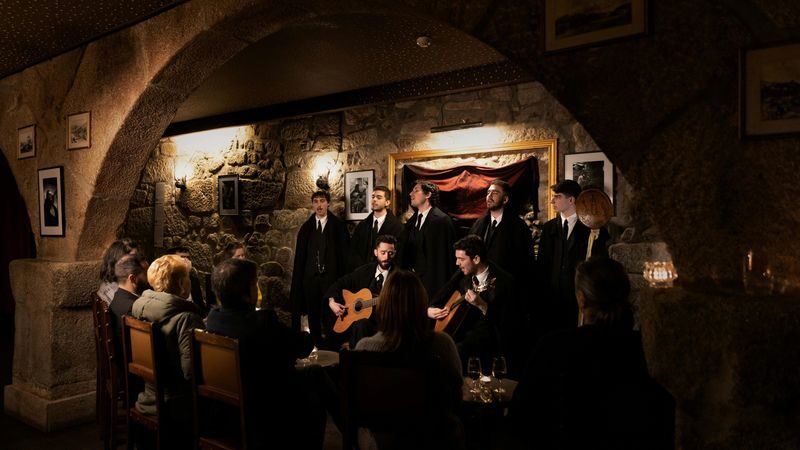 Fado concert at Fado Maior in Porto - One hour of Fado in Miragaia