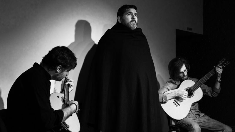 Fado show at Fado na Baixa in Porto - A close-up introduction to fado