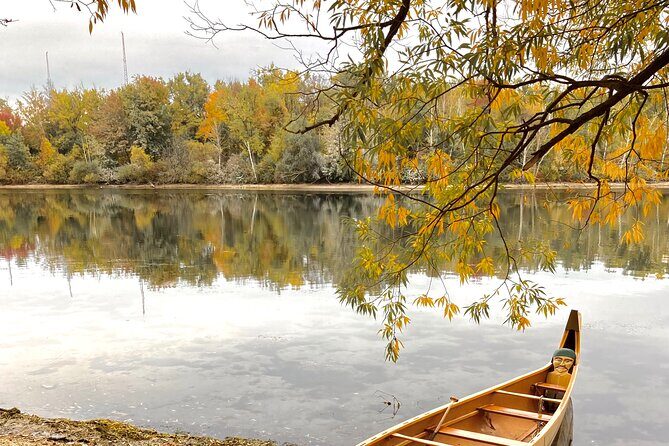 Fall Colours Canoe Tour on the Toronto Islands - Introduction