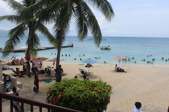 Falmouth Shore Excursion: Doctor's Cave Beach Private Tour - Who Should Consider This Tour?