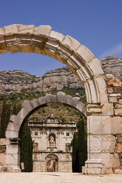 Falset: Guided Wine Tour to the Priorat by a Local - Booking and Logistics
