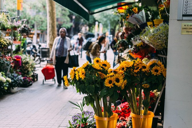 Family Friendly Barcelona Private City Tour - Tour Details