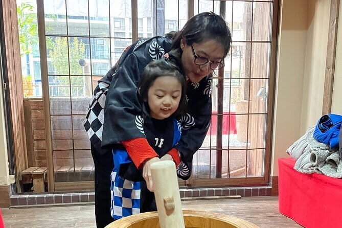 Family FriendlyTraditional Mochi Pounding Experience - Who Will Love This Experience?  