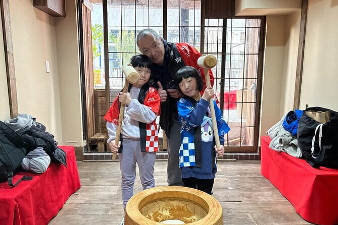 Family FriendlyTraditional Mochi Pounding Experience - What to Expect from the Mochi Pounding Tour