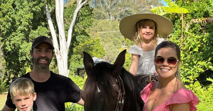 Family Fun With Peruvian Paso Horses: Ride, Feed, and Bond - Peruvian Paso Horse Riding Experience