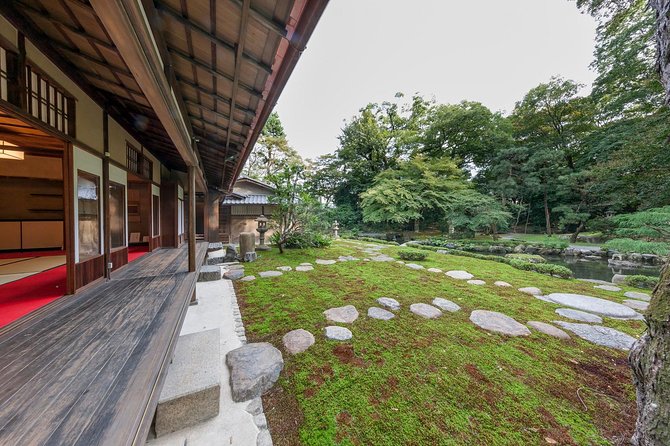 Family Mitsui House Museum With Green Tea Admission Ticket - Importance of Off the Beaten Track Experience