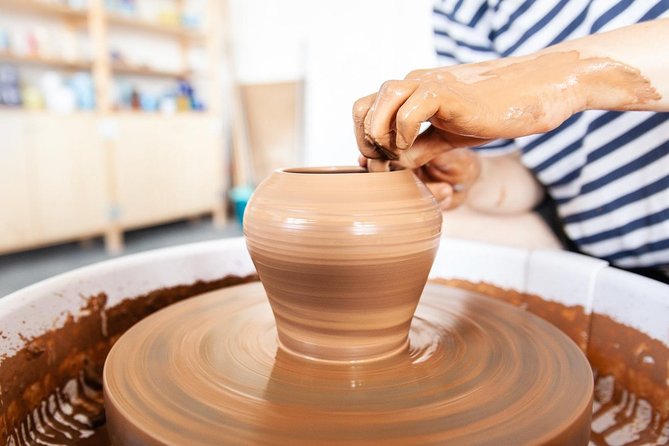 Family Pottery Class in Bronte Harbour, Oakville, Ontario - Location and Activities