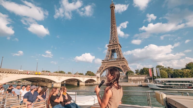 Family River Cruise on the Seine from the Eiffel Tower - Should you book this Seine cruise?