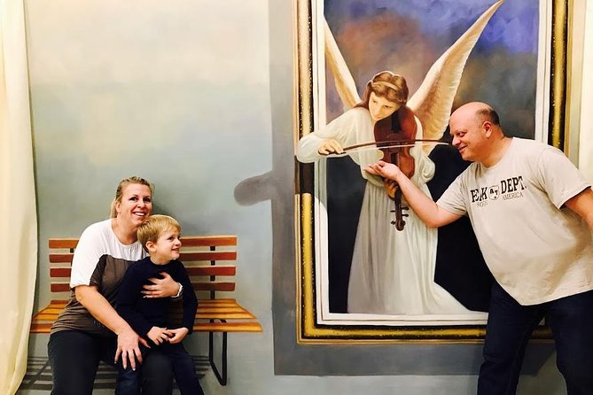 Family Ticket in 3D Gallery Budapest - Location and Pickup