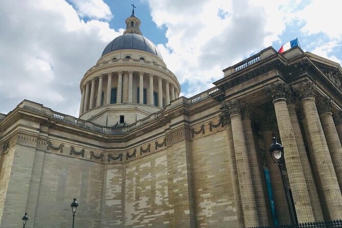 Family Treasure Hunt From the Panthéon to the Louvre - Common Questions