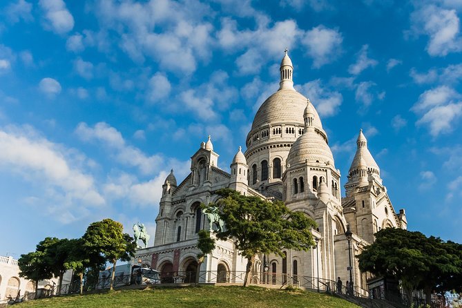 Family Treasure Hunt in Montmartre - Common Questions