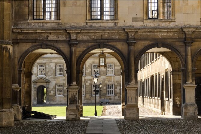 Famous Alumni Exploration Game in Cambridge - Whats Included