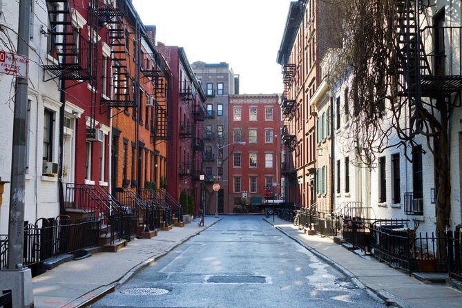 Famous Artists Outdoor Escape Game in Manhattan, New York - Reviews