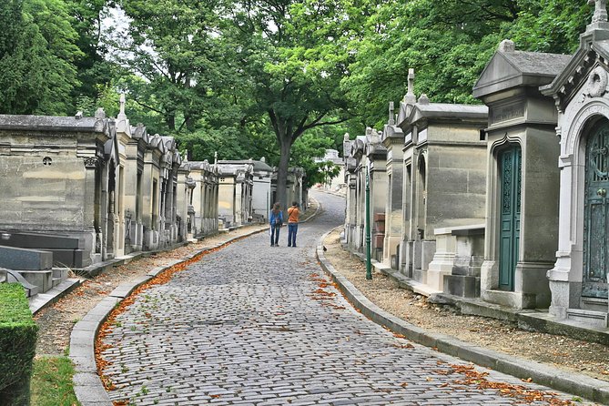 Famous Graves of Père Lachaise Cemetery Guided Tour - Tour Overview