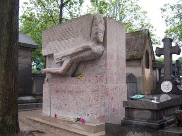 Famous Graves of Père Lachaise Cemetery Guided Tour - Whats Included