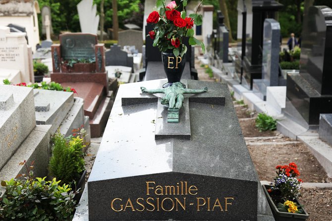 Famous Graves of Père Lachaise Cemetery Guided Tour - Directions