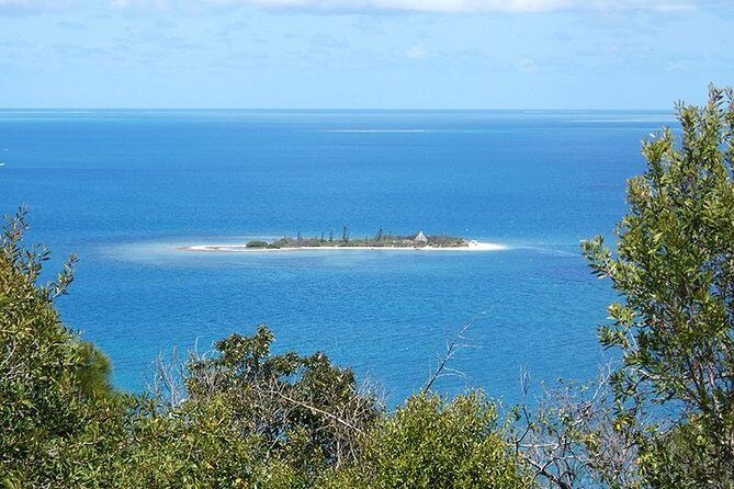 FAMOUS Local Green Train Noumea (01h30) - Who Will Love This Tour?