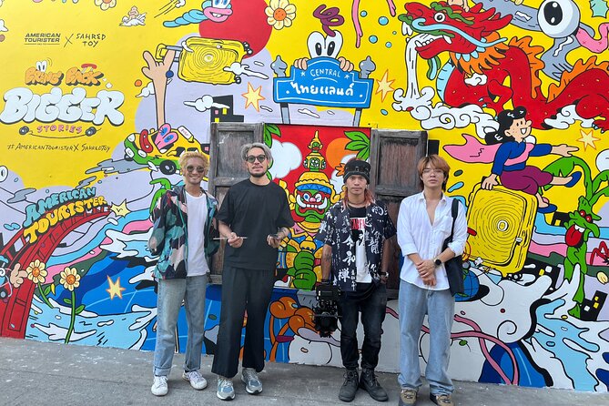 Famous Temples, Street Art, and Chinatown Tour in Bangkok - Exploring Street Art in Bangkok