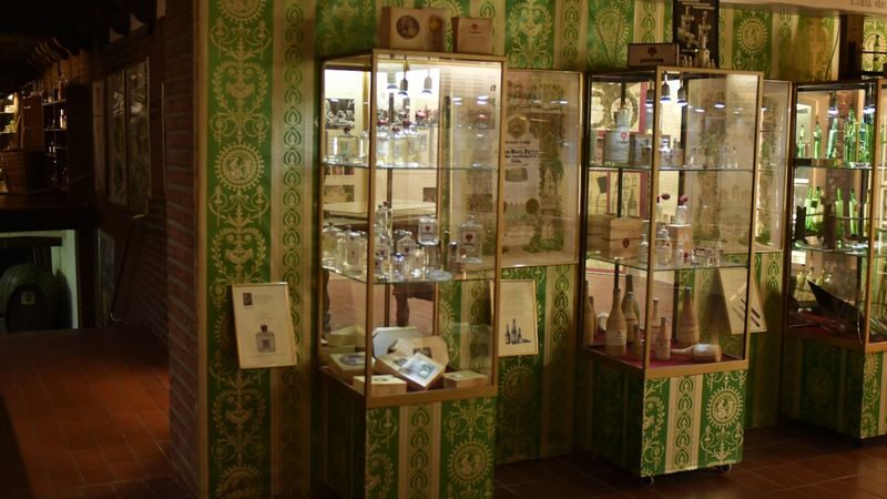 Farina Fragrance museum tour in Cologne - Inside the original cellar