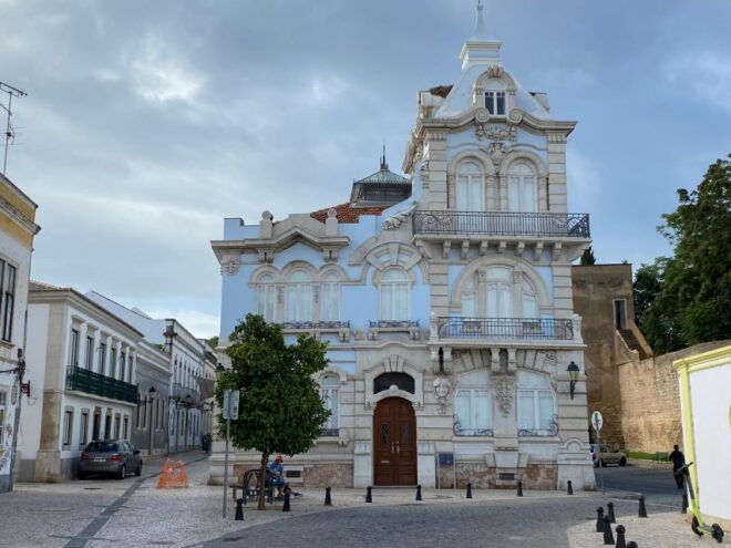 Faro Family Adventure: History & Hidden Gems - Bustling Squares and Local Culture
