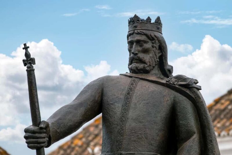 Faro: Private 2-Hour Old & New City Walk with Market Visit - Who Will Love This Tour?