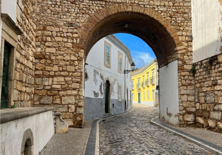 Faro Scavenger Hunt and Sights Self-Guided Tour - Activity Details