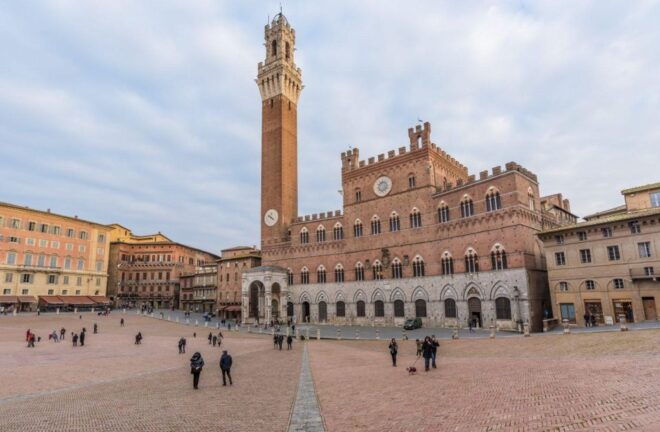 Fascinating Siena – Family Walking Tour - Meeting Point