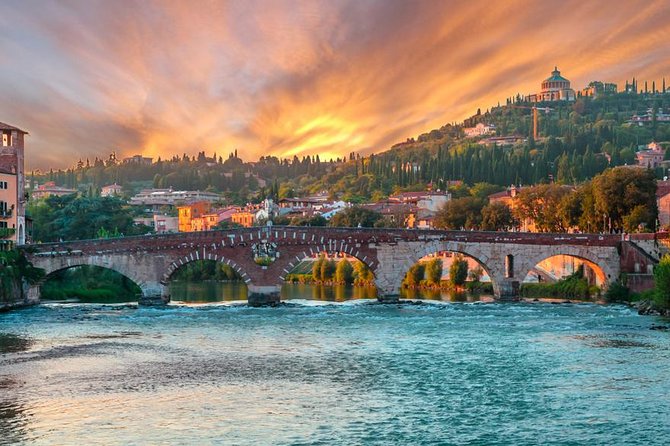 Fascinating Verona: in the Footprints of Romeo and Juliet - Juliets House and Balcony