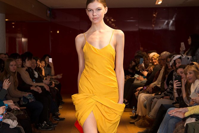 Fashion Show at Galeries Lafayette Paris - Common Questions